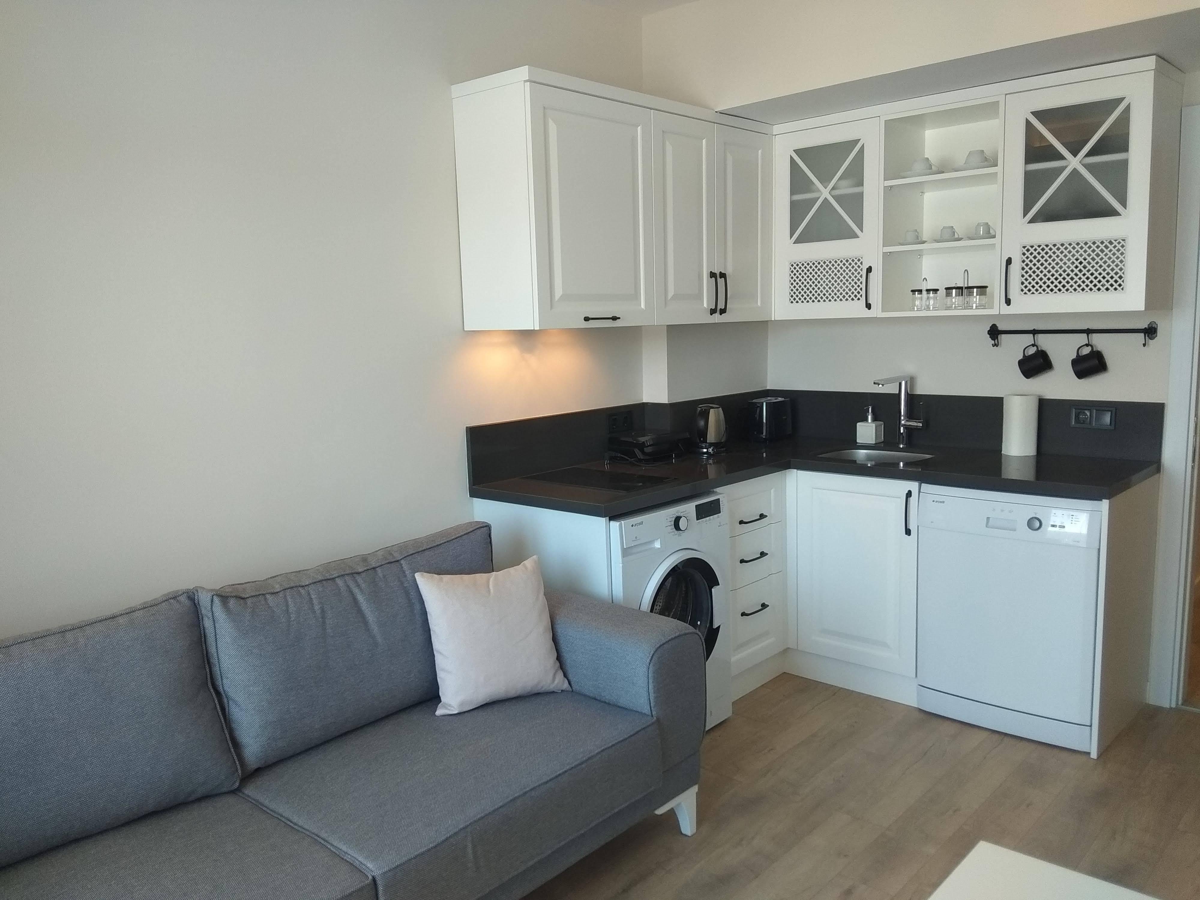 Ece Marina Suites Fethiye Buitenkant foto