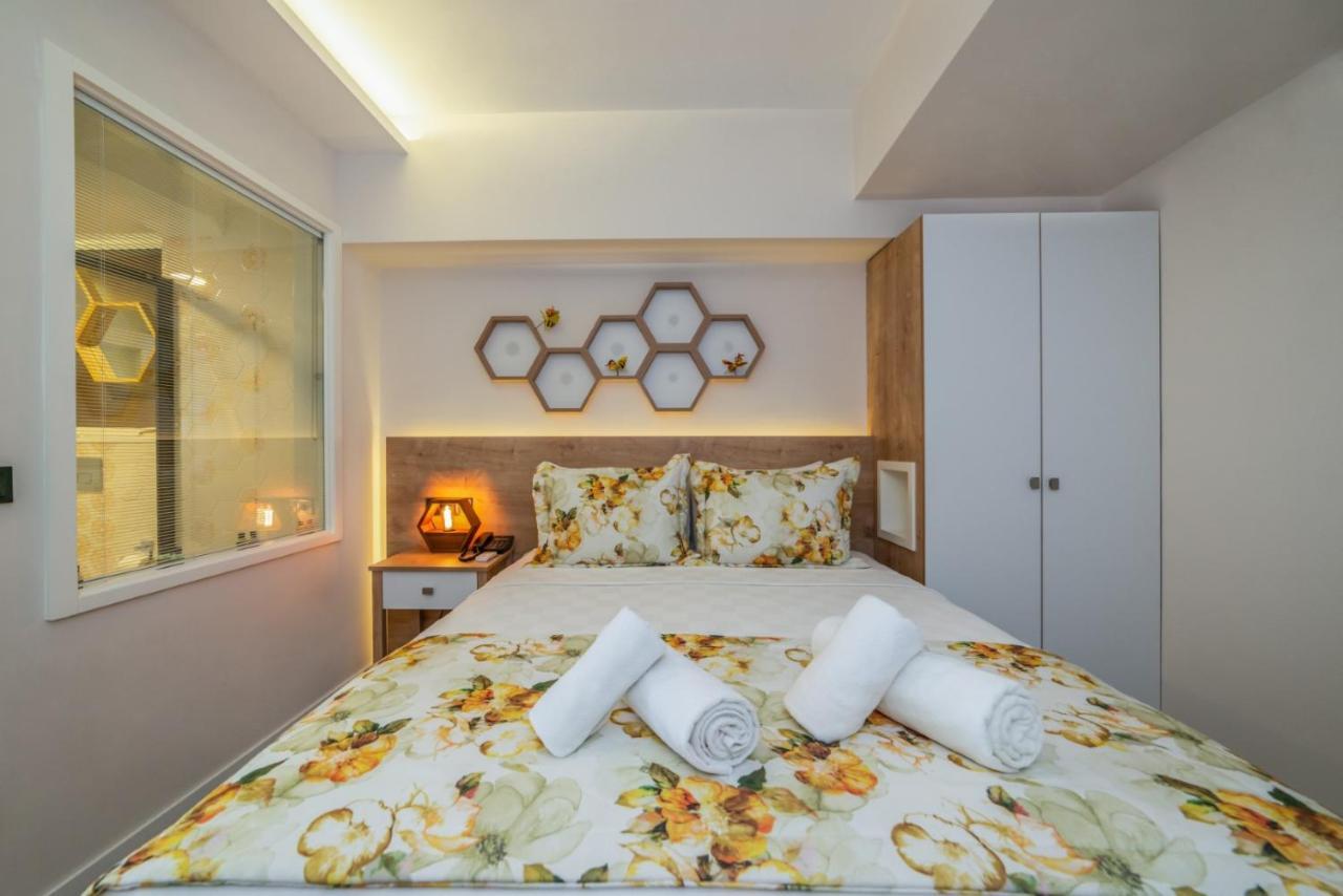 Ece Marina Suites Fethiye Buitenkant foto
