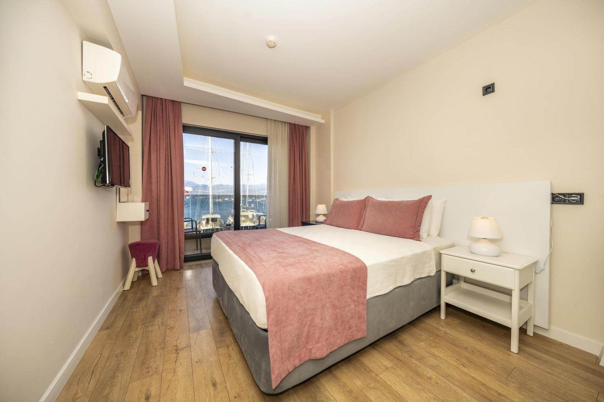 Ece Marina Suites Fethiye Buitenkant foto