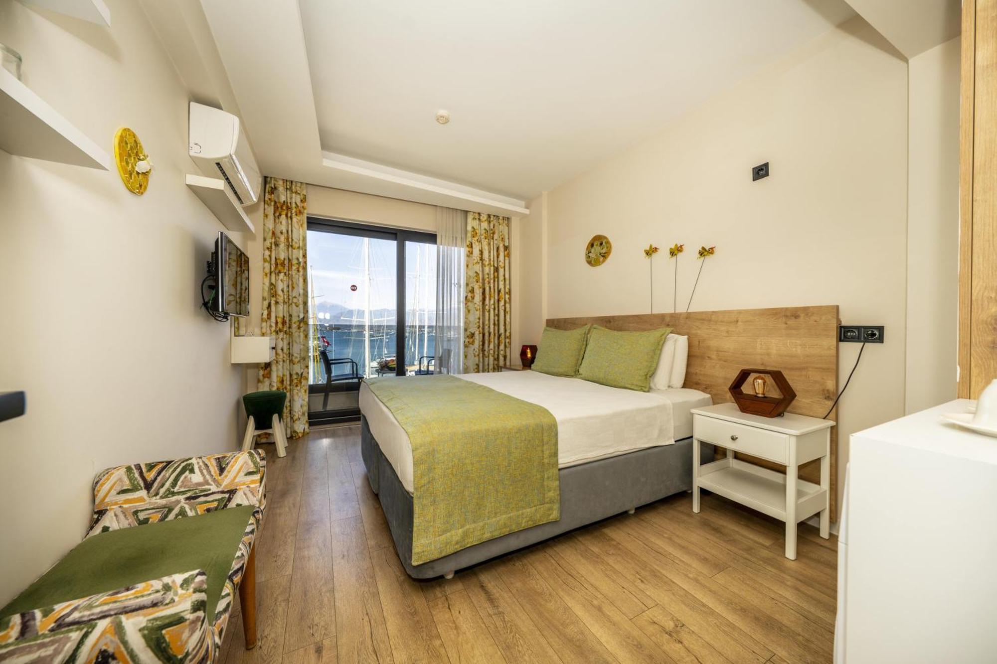 Ece Marina Suites Fethiye Buitenkant foto